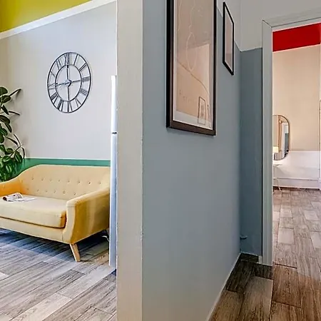 Ξενοδοχείο Dany House 3*